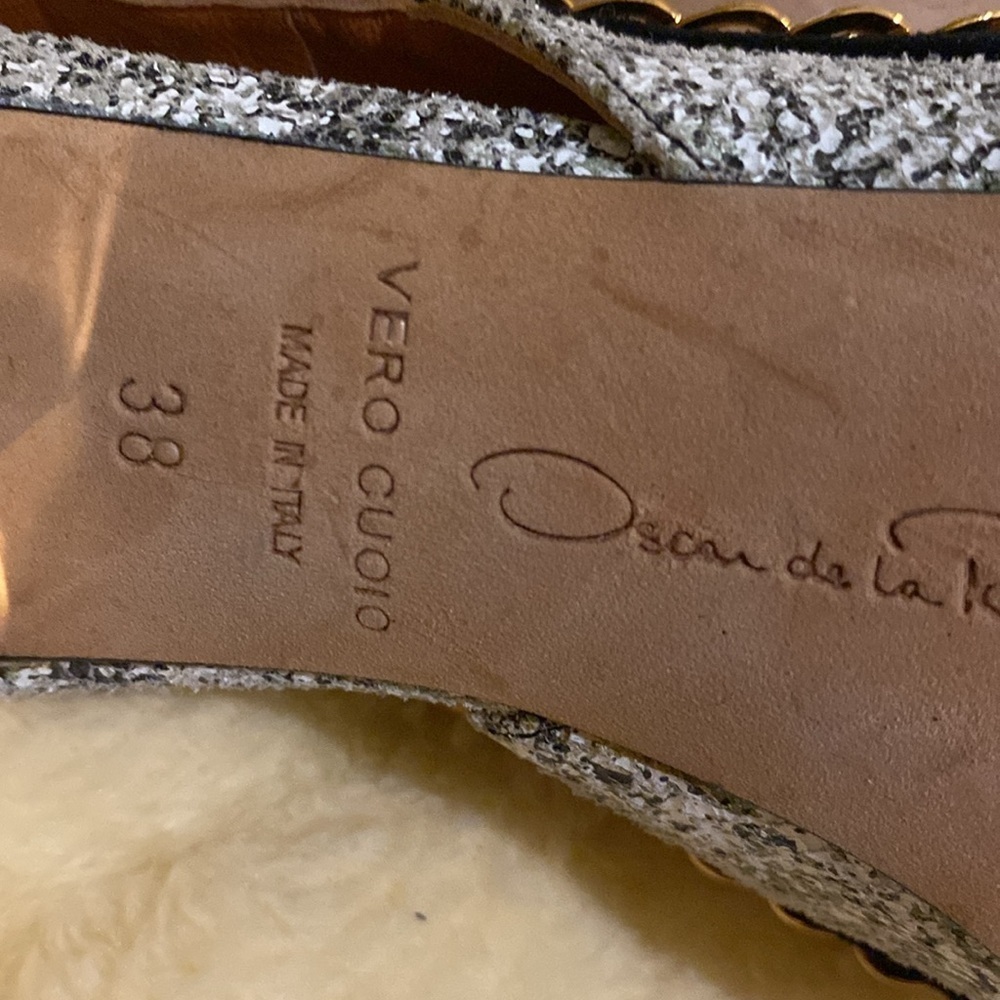 Oscar de la Renta sling back chain detail heels - Picture 6 of 6